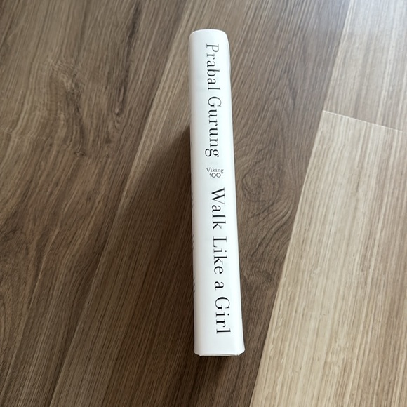 New Prabal Gurung White Memoir Hardback Book - Picture 3 of 6